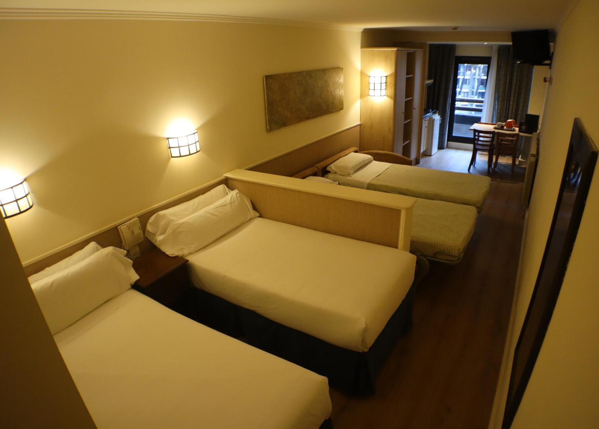 Yomo Patagonia Hotel Arinsal Eksteriør billede